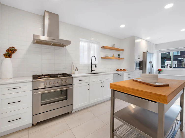 65 Ellesmere Avenue, Burnaby, BC, V5B 3S5 - 5