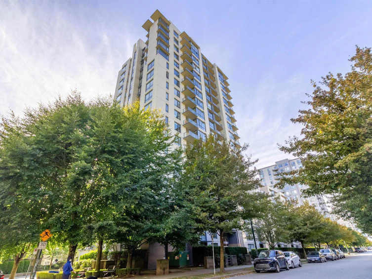 305-3588 Crowley Drive, Vancouver, BC, V5R 6H3 - 28
