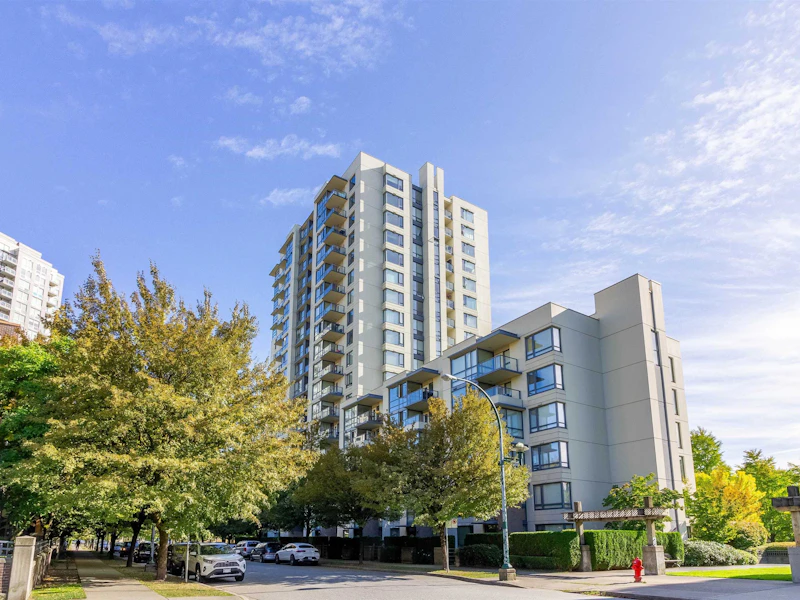 305 - 3588 Crowley Drive, Vancouver BC V5R 6H3