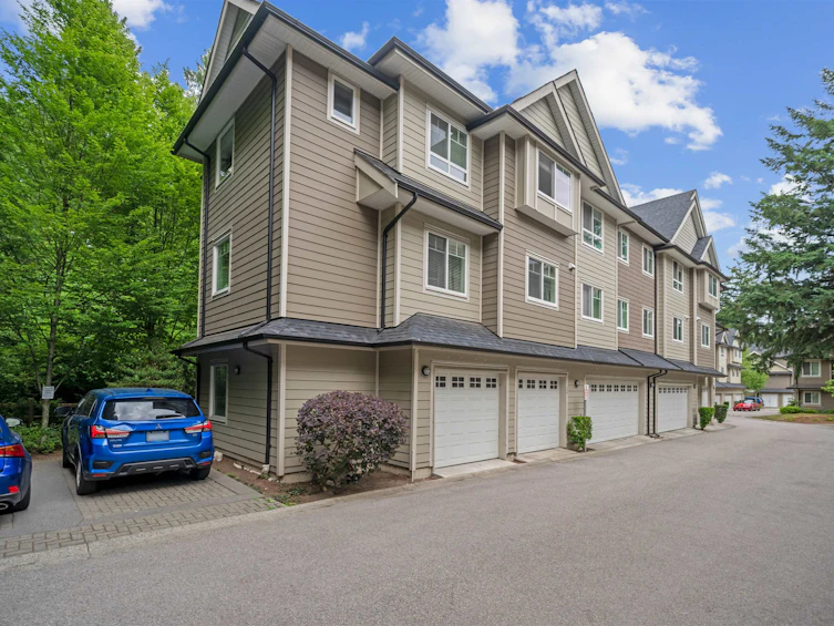 24-14285 64 Avenue, Surrey, BC, V3W 1Z2