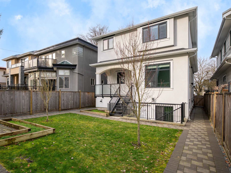 1-58 E 39th Avenue, Vancouver, BC, V5W 1J7 - 35