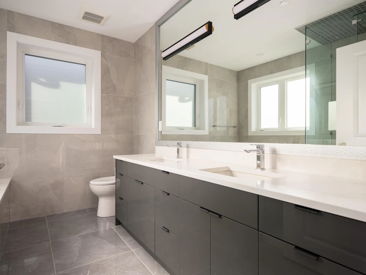 1-58 E 39th Avenue, Vancouver, BC, V5W 1J7 - 16