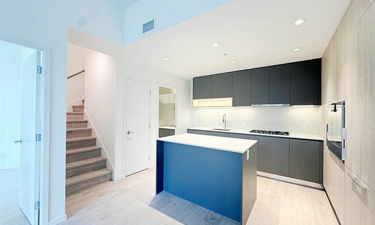 2-6200 Minoru Boulevard