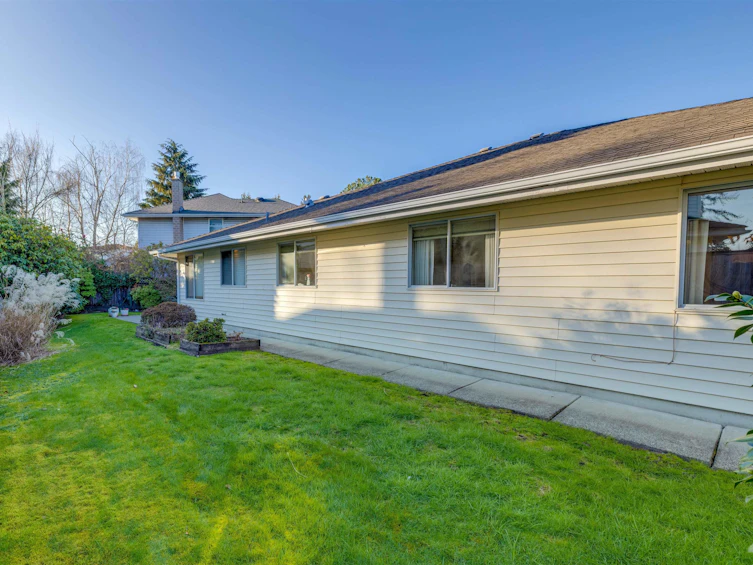 10740 Agassiz Court, Richmond, BC, V7A 4K2 - 23