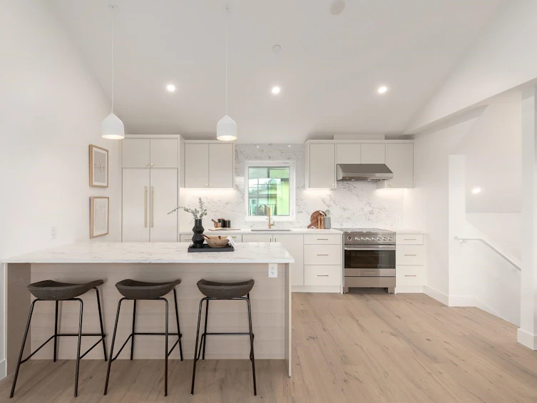 464 E 17th Avenue, Vancouver, BC, V5V 1B1 - 2