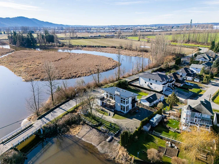 35727 Shook Road, Mission, BC, V2V 7L7 - 38