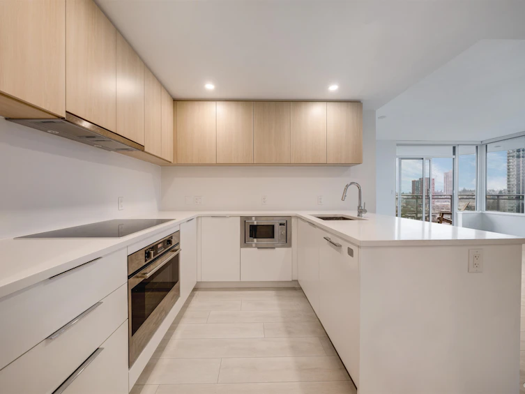 903-13318 104 Avenue, Surrey, BC, V3T 0R2 - 6