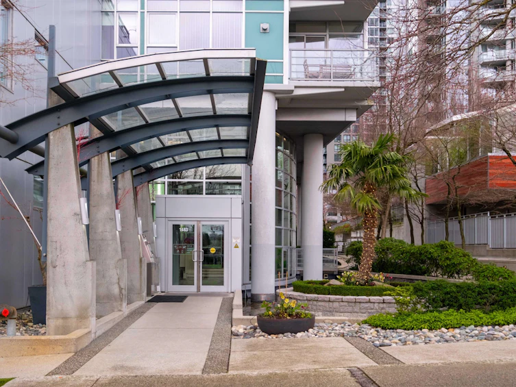 706-1483 Homer Street, Vancouver, BC, V6Z 3C7 - 2