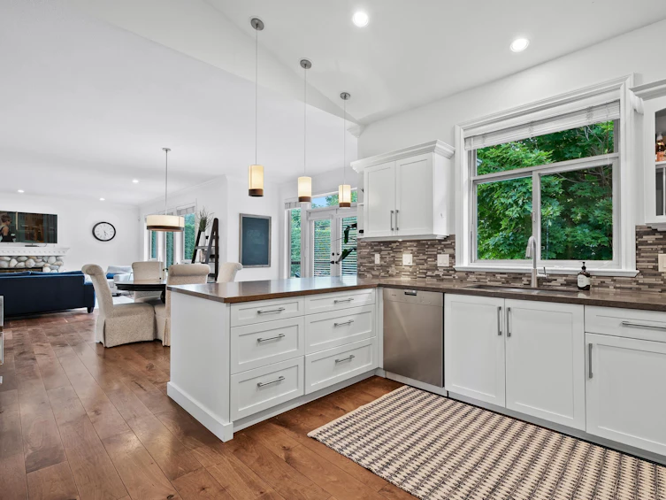 15639 37a Avenue, Surrey, BC, V3Z 0H7 - 11