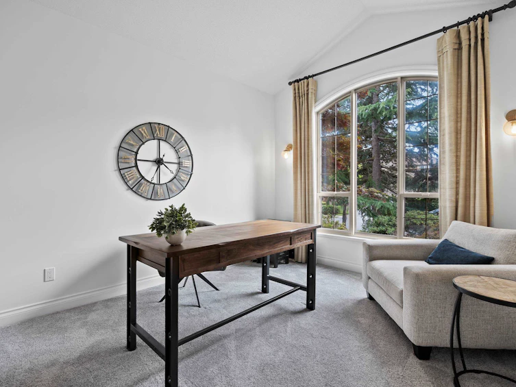 15639 37a Avenue, Surrey, BC, V3Z 0H7 - 15