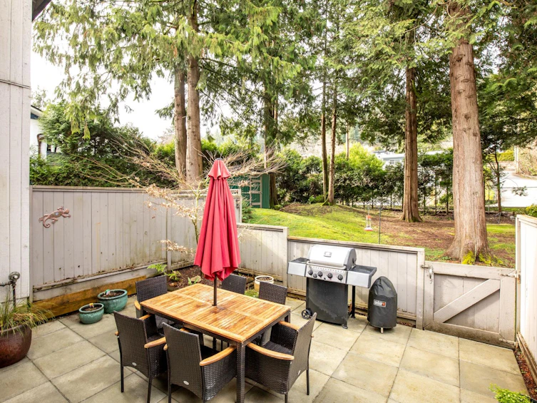 2060 Deep Cove Crescent, North Vancouver, BC, V7G 1T2 - 23