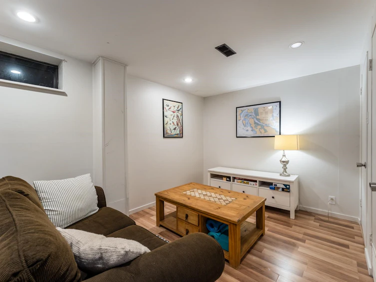 2060 Deep Cove Crescent, North Vancouver, BC, V7G 1T2 - 17