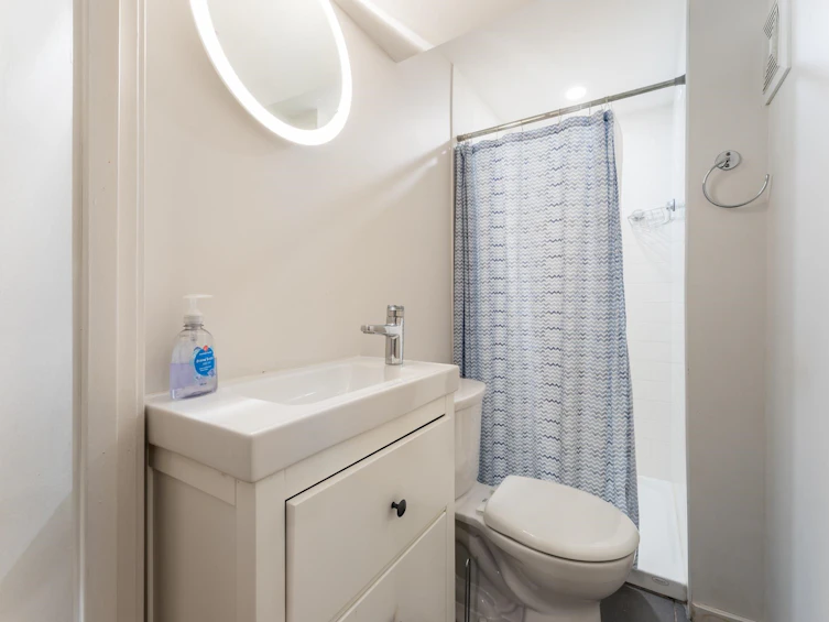 2060 Deep Cove Crescent, North Vancouver, BC, V7G 1T2 - 21