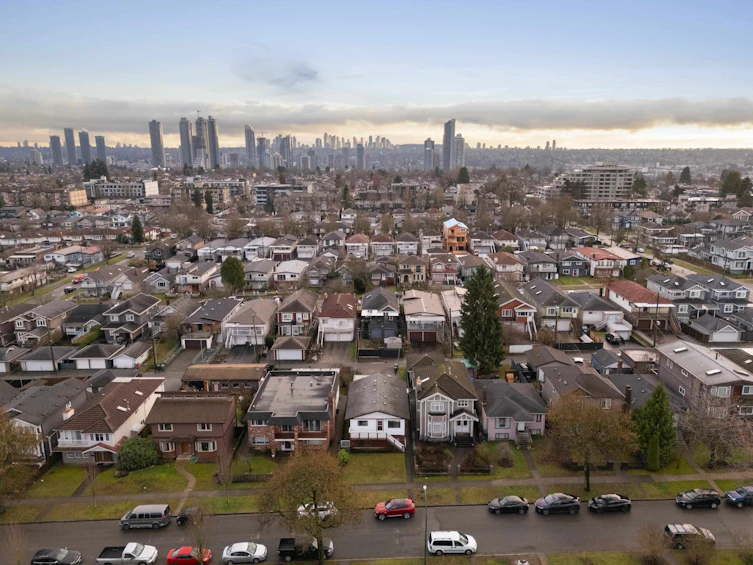 4240 Dundas Street, Burnaby, BC, V5C 1B1 - 35