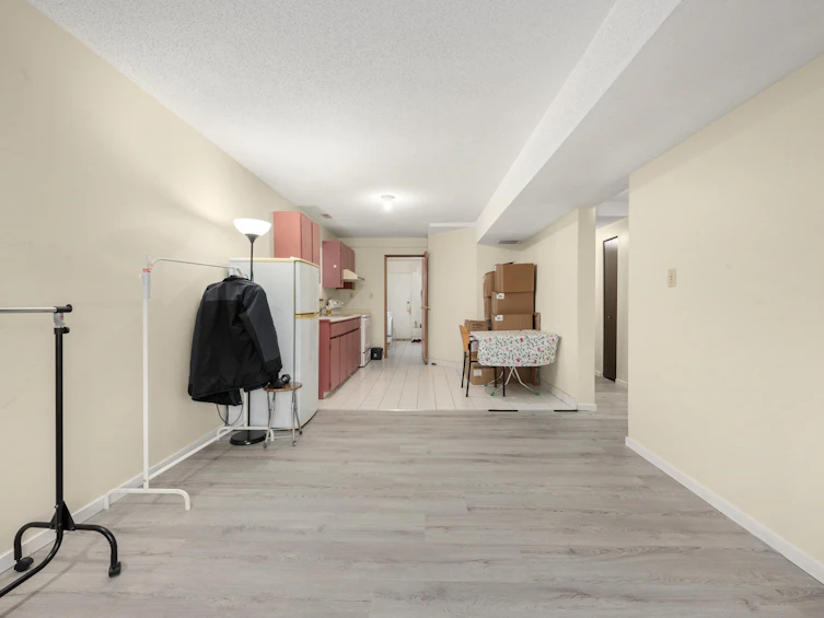 4240 Dundas Street, Burnaby, BC, V5C 1B1 - 20