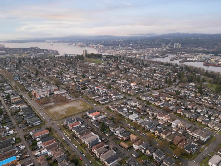 4240 Dundas Street, Burnaby, BC, V5C 1B1 - 36
