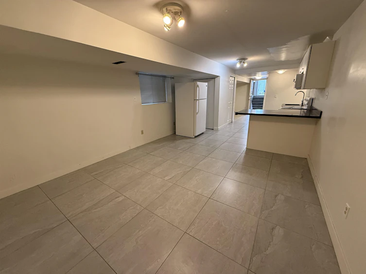 5828 Kerr Street, Vancouver, BC, V5R 4C1 - 20
