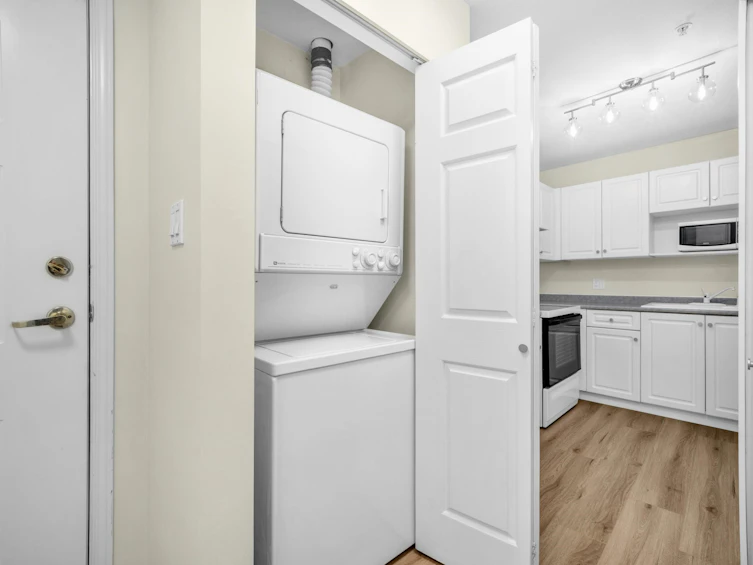 101-3638 Rae Avenue, Vancouver, BC, V5R 2P5 - 12
