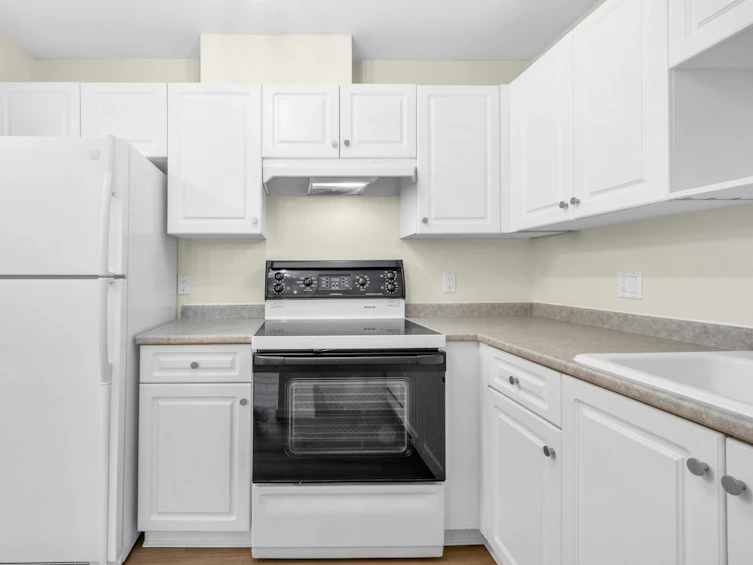 101-3638 Rae Avenue, Vancouver, BC, V5R 2P5 - 11