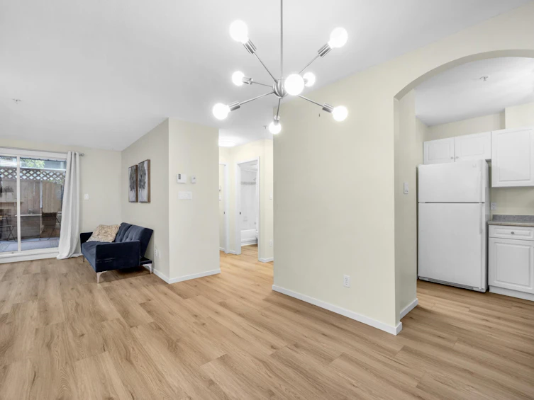 101-3638 Rae Avenue, Vancouver, BC, V5R 2P5 - 8