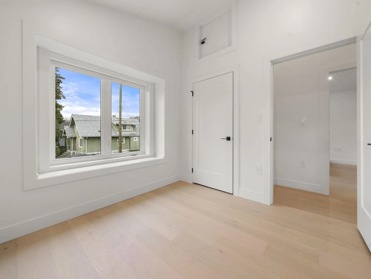 3483 Adanac Street, Vancouver, BC, V5K 4P4 - 21