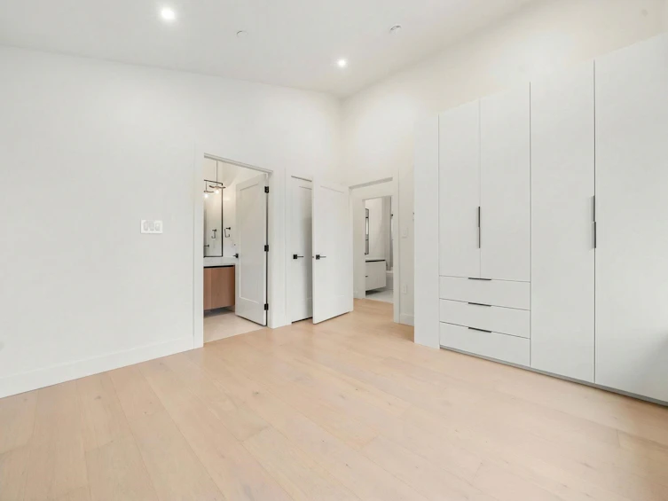3483 Adanac Street, Vancouver, BC, V5K 4P4 - 27