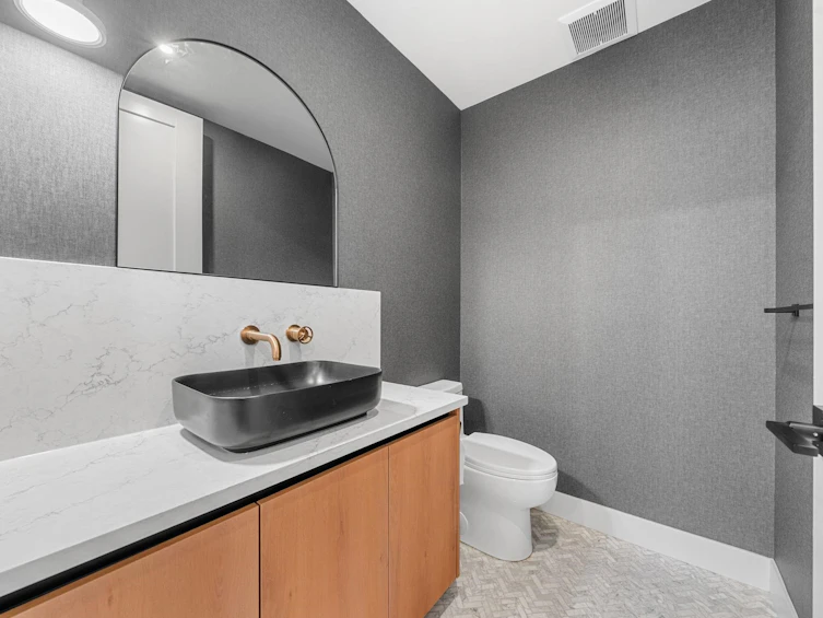 3483 Adanac Street, Vancouver, BC, V5K 4P4 - 7