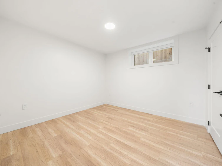 3483 Adanac Street, Vancouver, BC, V5K 4P4 - 33