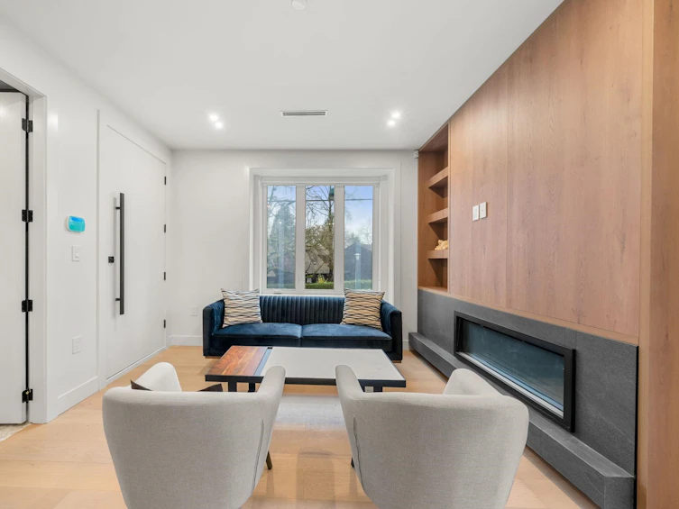 3483 Adanac Street, Vancouver, BC, V5K 4P4