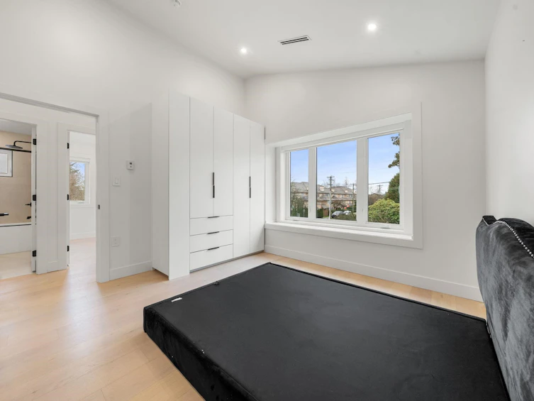 3483 Adanac Street, Vancouver, BC, V5K 4P4 - 24