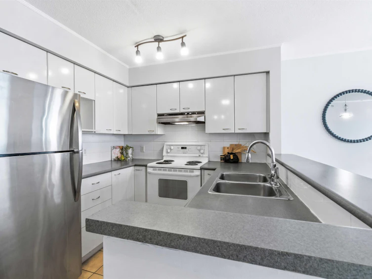 2508-6088 Willingdon Avenue, Burnaby, BC, V5H 4V2 - 9