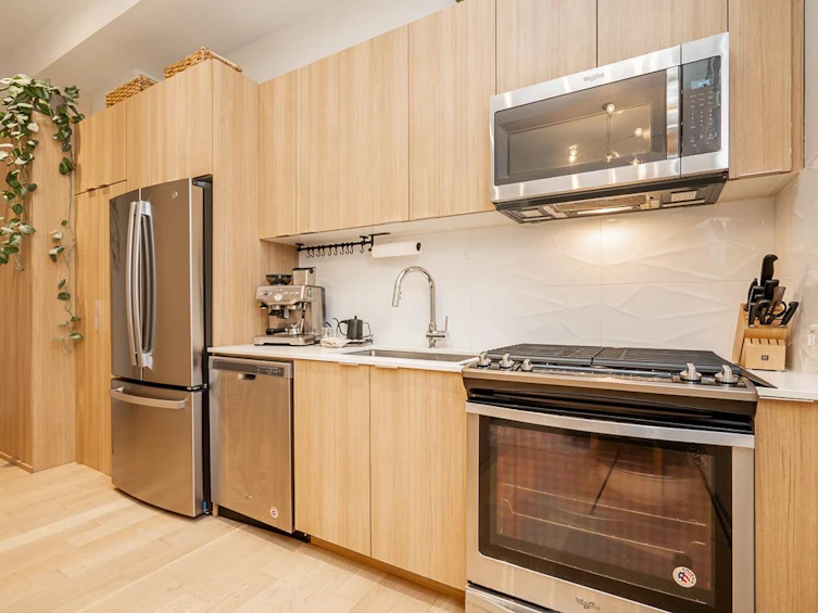 533 E 16 Avenue, Vancouver, BC, V5T 2V1 - 9