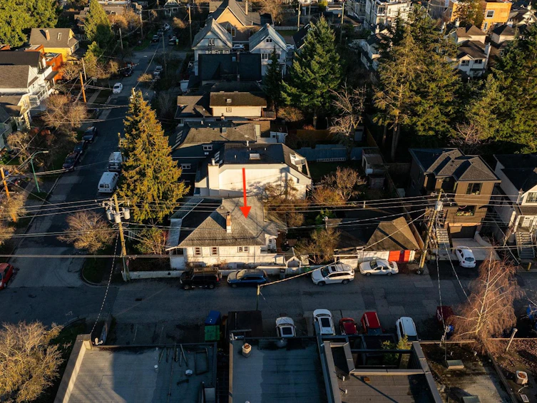 228 E 26th Avenue, Vancouver, BC, V5V 2H3 - 35
