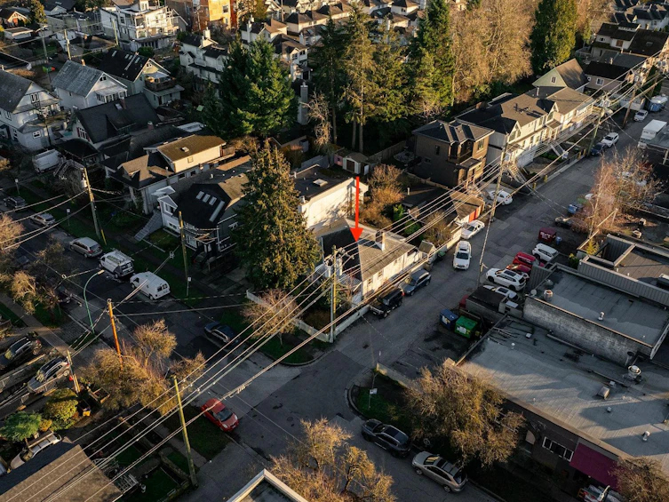 228 E 26th Avenue, Vancouver, BC, V5V 2H3 - 34