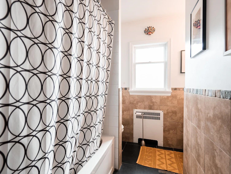 228 E 26th Avenue, Vancouver, BC, V5V 2H3 - 12