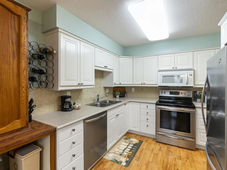 4-32925 George Ferguson Way, Abbotsford, BC, V2S 6Z9 - 9