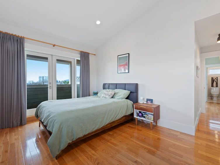 335 E 8th Street, North Vancouver, BC, V7L 1Z2 - 22