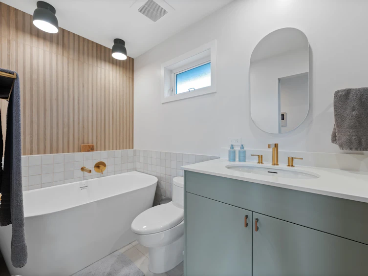 335 E 8th Street, North Vancouver, BC, V7L 1Z2 - 27