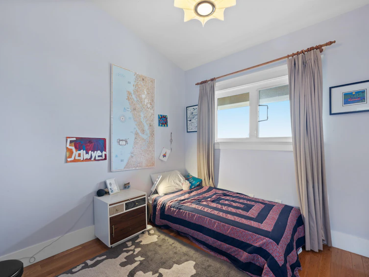 335 E 8th Street, North Vancouver, BC, V7L 1Z2 - 32