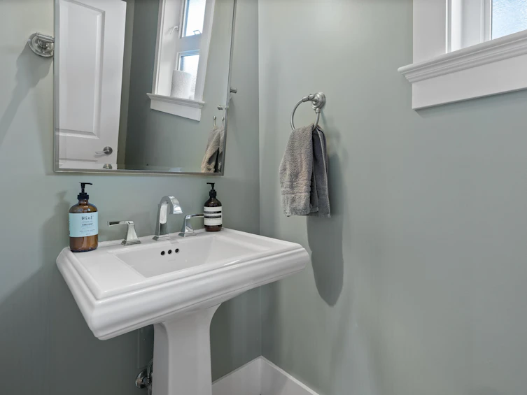 335 E 8th Street, North Vancouver, BC, V7L 1Z2 - 18