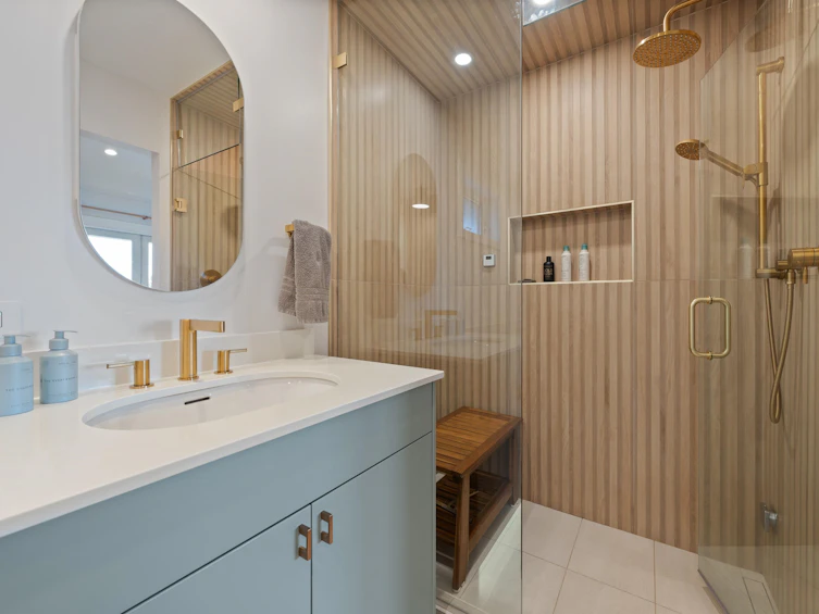 335 E 8th Street, North Vancouver, BC, V7L 1Z2 - 28