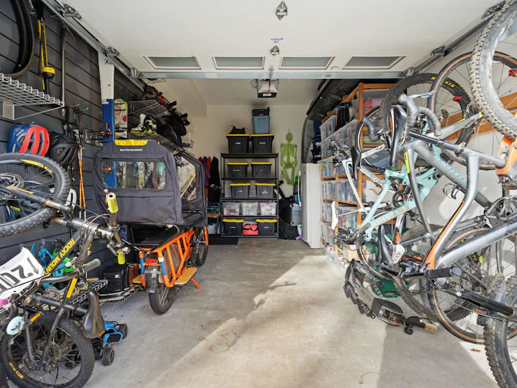335 E 8th Street, North Vancouver, BC, V7L 1Z2 - 35