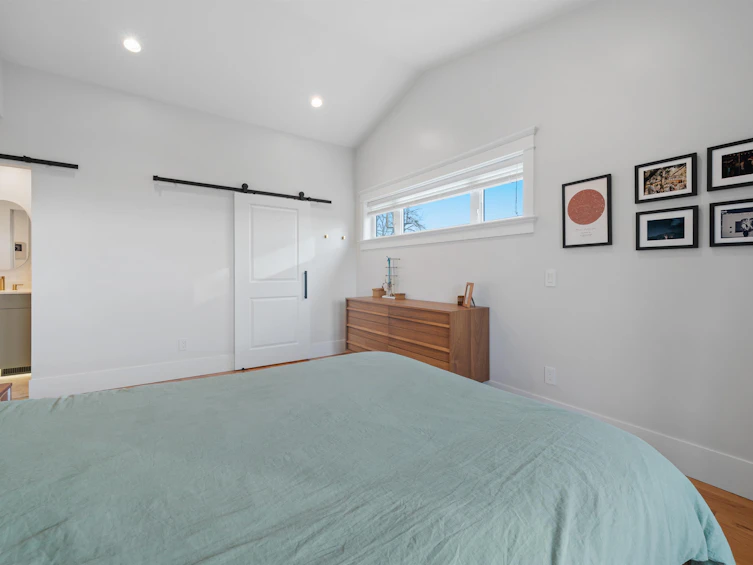 335 E 8th Street, North Vancouver, BC, V7L 1Z2 - 24