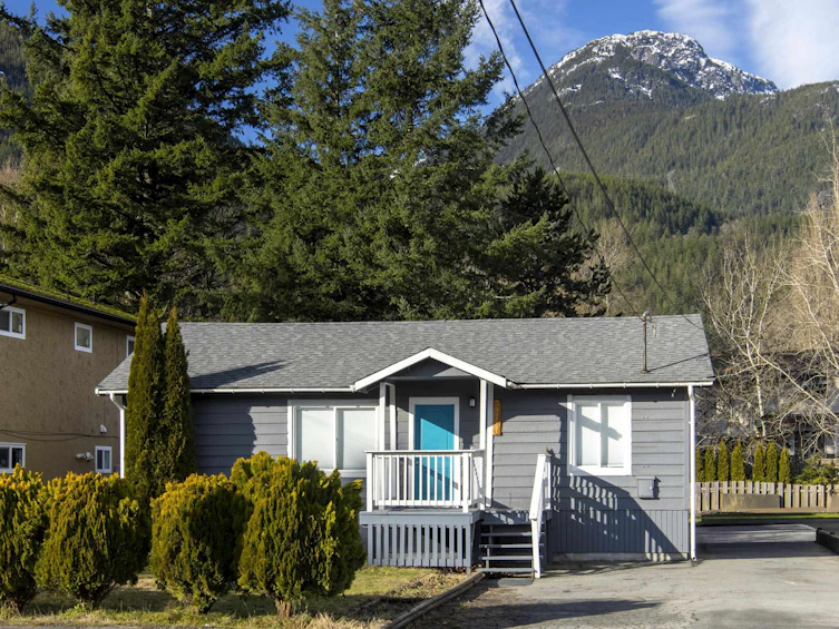 39727 Government Road, Squamish, BC, V8B 0A2