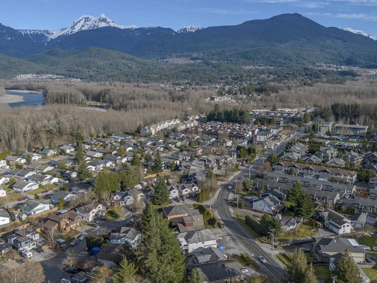 39727 Government Road, Squamish, BC, V8B 0A2 - 28