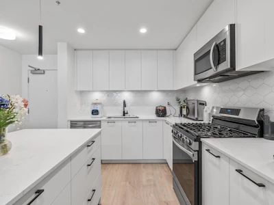 210-20052 83a Avenue - 3