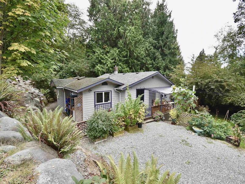 776 Geddes Road, Roberts Creek BC
