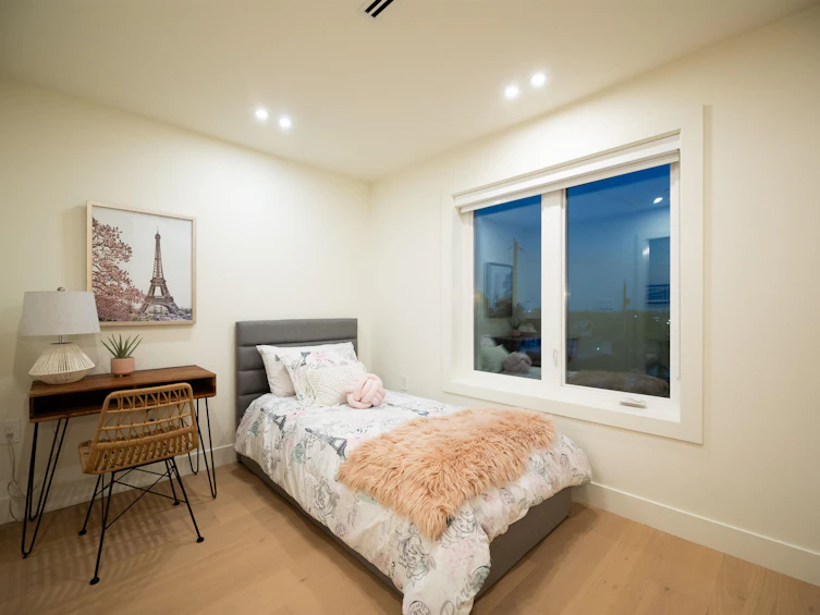 1-773 E 61st Avenue, Vancouver, BC, V5X 2C1 - 12
