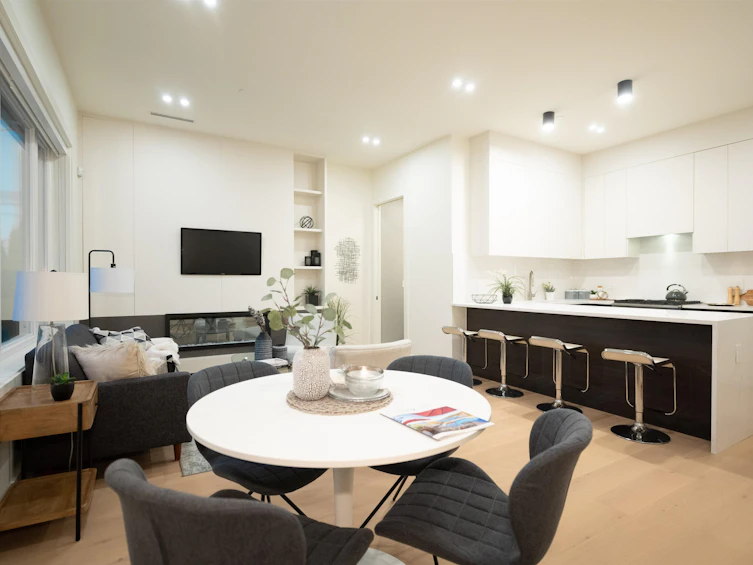 1-773 E 61st Avenue, Vancouver, BC, V5X 2C1 - 5