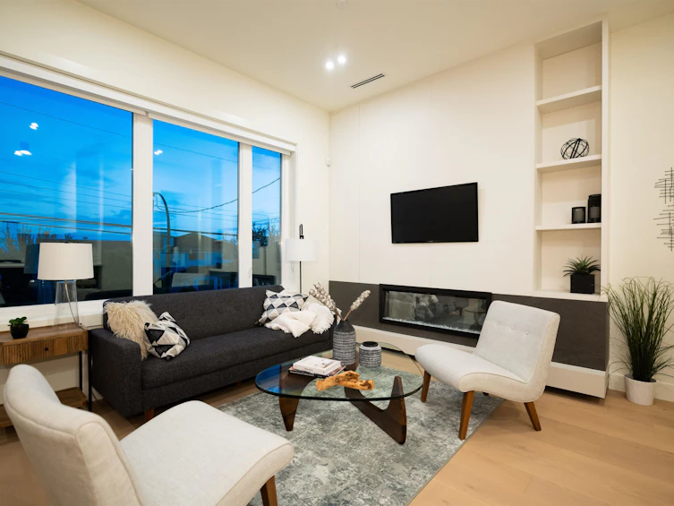 1-773 E 61st Avenue, Vancouver, BC, V5X 2C1 - 4
